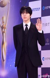 김우석, MZ 첫사랑