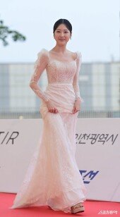 장다아, 여배우 모습으로