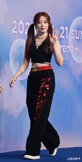 (여자)아이들 슈화, 안녕~