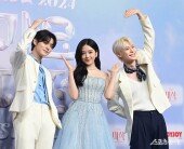 SBS 가요대전 3MC의 대형 하트