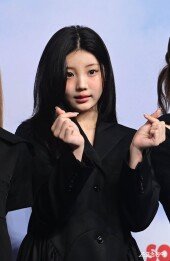 아일릿 원희, 깜찍한 손하트