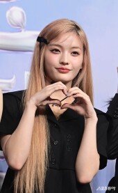 아일릿 이로하, 귀여운 미소로