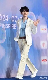 제로베이스원 장하오, 걸어다니는 마네킨