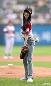 규빈, 상큼 미소 시구