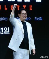 조진웅, 강렬한 주먹 퍼포먼스!