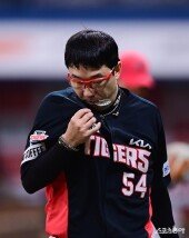 5이닝 마친 양현종