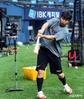 문보경, 타격 맹 훈련~