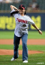 임은수, 피겨요정의 야구 시구~