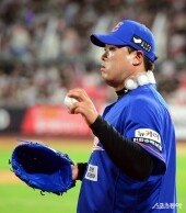 류현진, 아이스팩으로 무더위 이기자