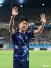 손흥민, 한국 팬들 안녕