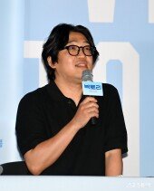 박범수 감독 ‘90년대 감성 느껴보세요’