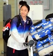 심발언 안세영, 무거운 귀국 발걸음