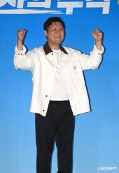 윤경호 ‘대만 마피아 두목’