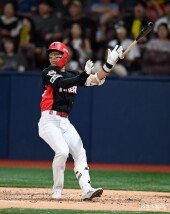 박찬호 ‘선제 타점 빠던’