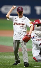 시구하는 독립유공자 후손