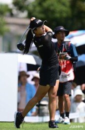 윤이나, 최종 라운드 절반 왔다