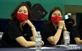박정은 감독, 신중하게 선수들 주시!