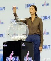 24-25 WKBL 신인선수 드래프트 1순위 추첨