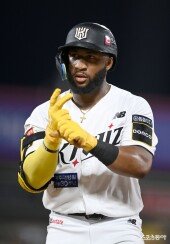 로하스 ‘나이스 배팅’