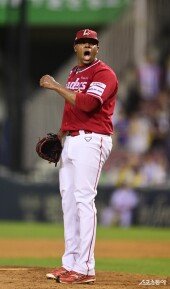 엘리아스, 위기는 없다!