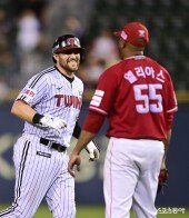 오스틴, 넘어갈 뻔 했는데