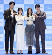 ‘새벽 2시의 신데렐라’ 극과 극 연예 전선