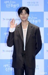 문상민 ‘팀장님 오늘 퇴근하고 뭐 해요?’