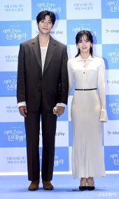 문상민-신현빈, 비주얼 커플