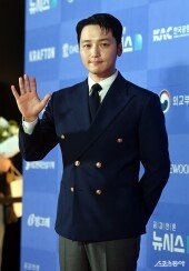 변요한, 젠틀한 모습~