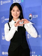 김혜윤, 사랑이 넘치는 하트!