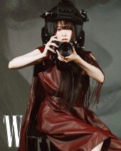 천우희, 카메라 헬멧 쓰고 찰칵 “나 자신이 가장 궁금해” [화보]