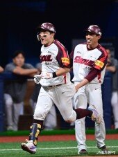 최주환, 짜릿한 포효