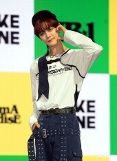 제로베이스원 김규빈 ‘만찢남~’