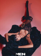 효린, 과감한 자태 “다양한 장르에 목말라” [화보]