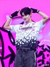 나우어데이즈 윤, 상큼하게