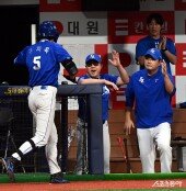 박진만 감독, 구자욱 개인최다 23홈런 축하~