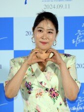 김지영 ‘볼수록 빠져드는 매력~’29일 서울 CGV용산아이파크몰에서 열린 영화 ‘여름이 끝날 무렵의 라트