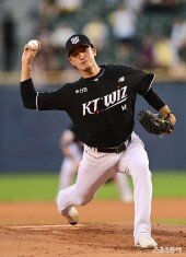 고영표, 이 악물고