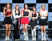 루셈블, ‘TTYL’ 컴백 쇼케이스