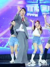 영탁 ‘소년 만화 주인공처럼’