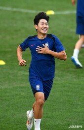 이강인 ‘볼뺏기 성공’