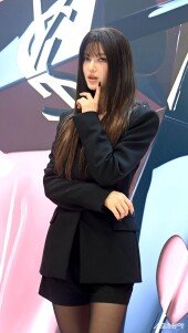 뉴진스 다니엘 ‘궁금’