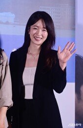 이노아, 러블리 손인사