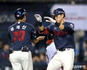 박승욱 ‘6호 홈런으로 동점’