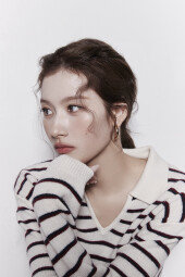 트와이스 사나, 우아하고 시크한 ‘가을 여신’ [화보]