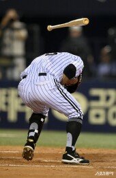 최원영 ‘너무 아파’