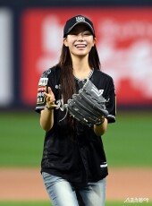 김리진, 제 시구가 어땠나요?