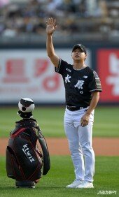 프로골퍼 공태현 ‘바람 체크’