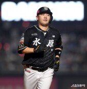 장성우 ‘큰거 한 방으로 동점’