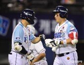 양의지, 가볍게 넘겼어